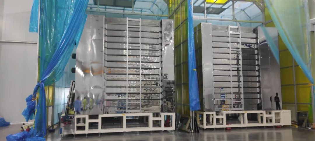 江苏美客自行设计研发、制造大型面板厂设备-高温Oven